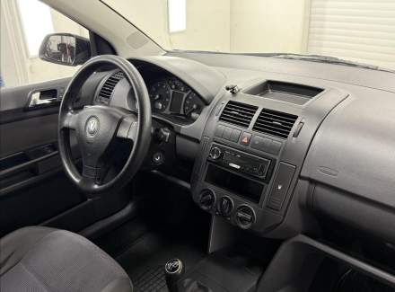Volkswagen - Polo