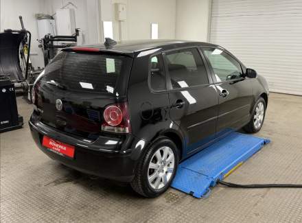 Volkswagen - Polo