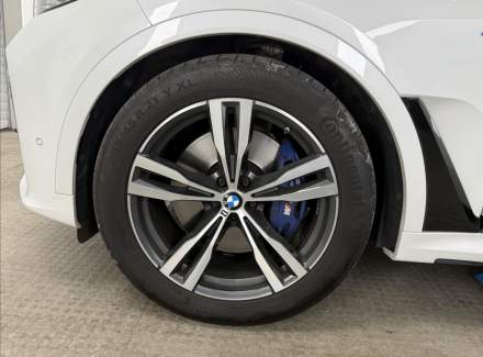BMW - X7