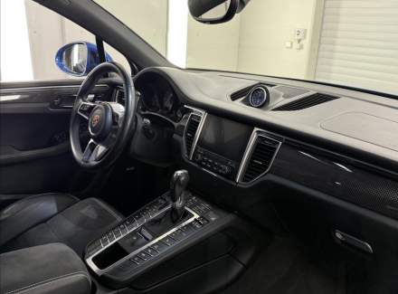 Porsche - Macan
