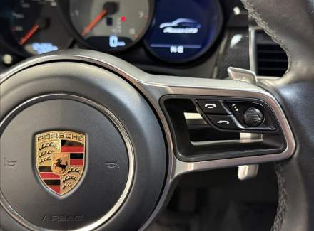 Porsche - Macan
