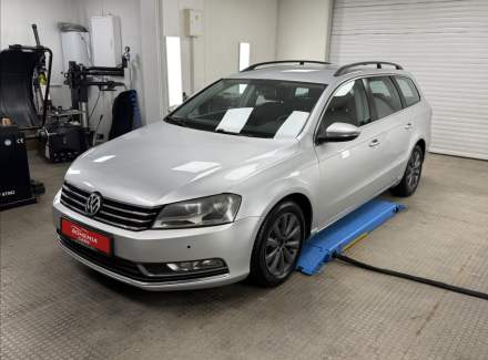 Volkswagen - Passat