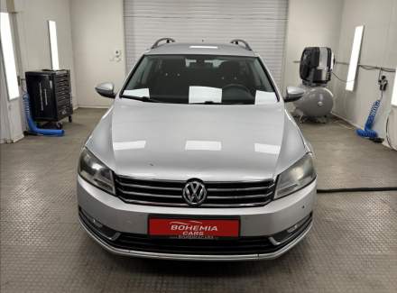 Volkswagen - Passat
