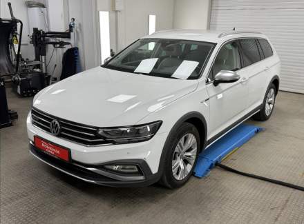 Volkswagen - Passat