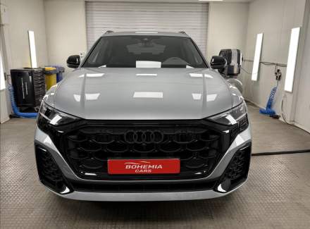 Audi - Q8