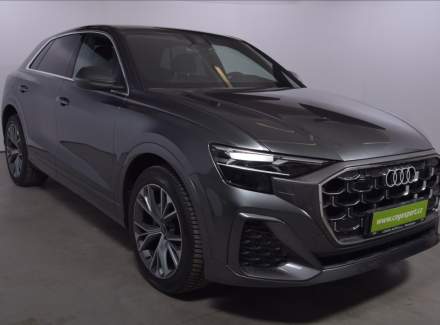 Audi - Q8