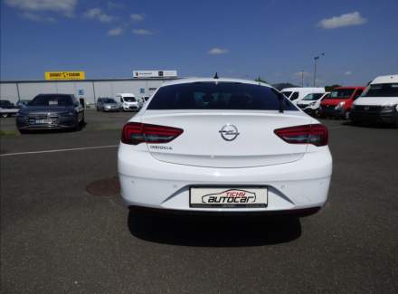 Opel - Insignia