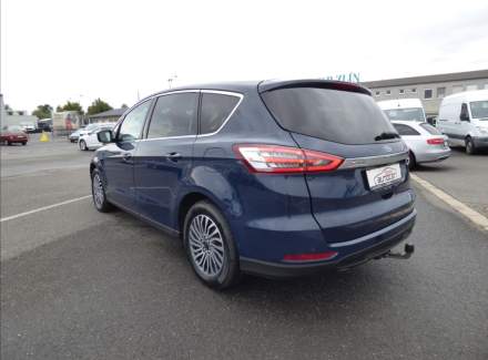 Ford - S-MAX