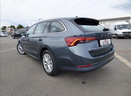 Škoda - Octavia