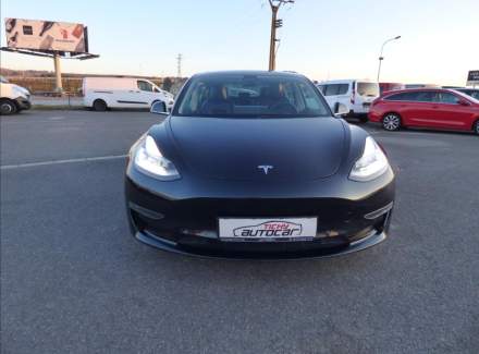 Tesla - Model 3