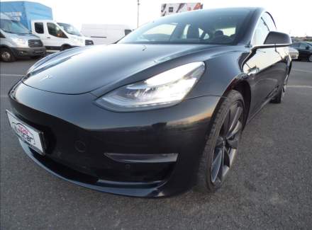 Tesla - Model 3
