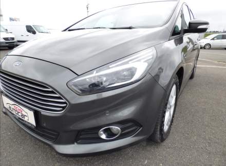 Ford - S-MAX
