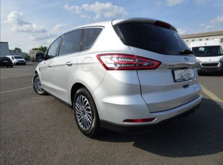 Ford - S-MAX