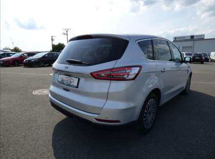 Ford - S-MAX