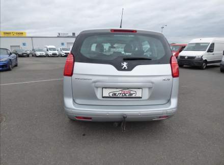 Peugeot - 5008