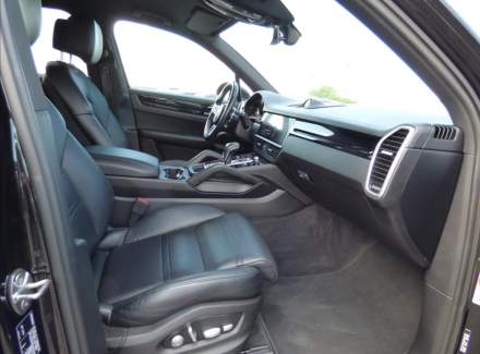 Porsche - Cayenne