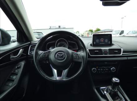 Mazda - 3