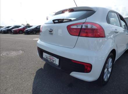 Kia - Rio