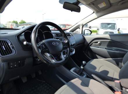 Kia - Rio