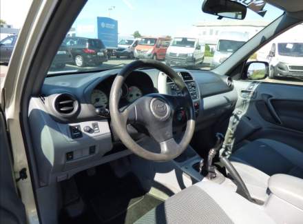 Toyota - RAV 4
