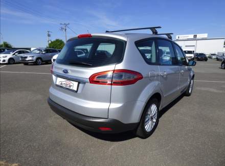 Ford - S-MAX