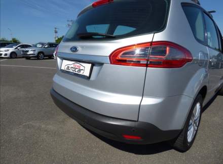 Ford - S-MAX