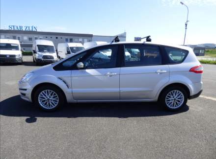 Ford - S-MAX