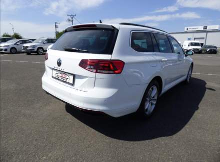 Volkswagen - Passat