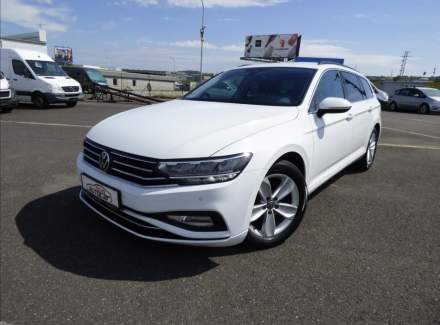 Volkswagen - Passat