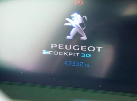Peugeot - 208