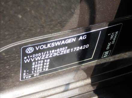Volkswagen - Passat
