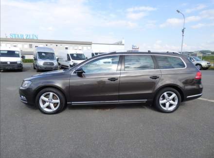 Volkswagen - Passat