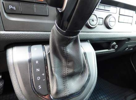 Volkswagen - Caravelle