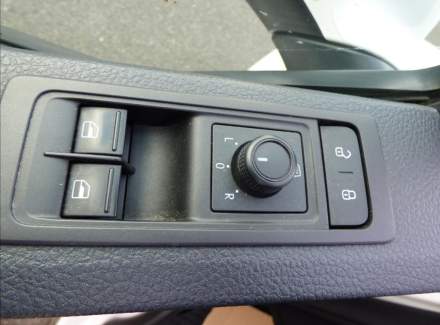 Volkswagen - Caravelle