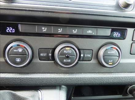 Volkswagen - Caravelle