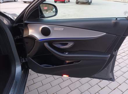 Mercedes-Benz - E-class