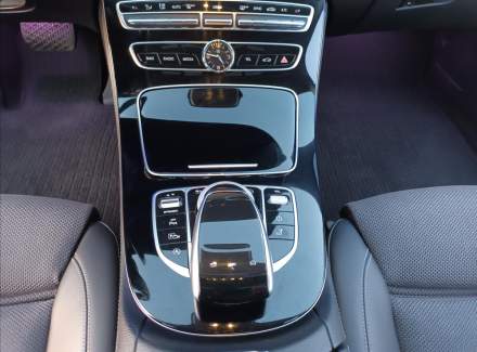 Mercedes-Benz - E-class