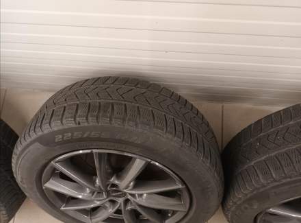 Mercedes-Benz - E-class