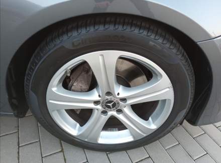 Mercedes-Benz - E-class