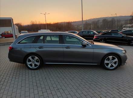 Mercedes-Benz - E-class