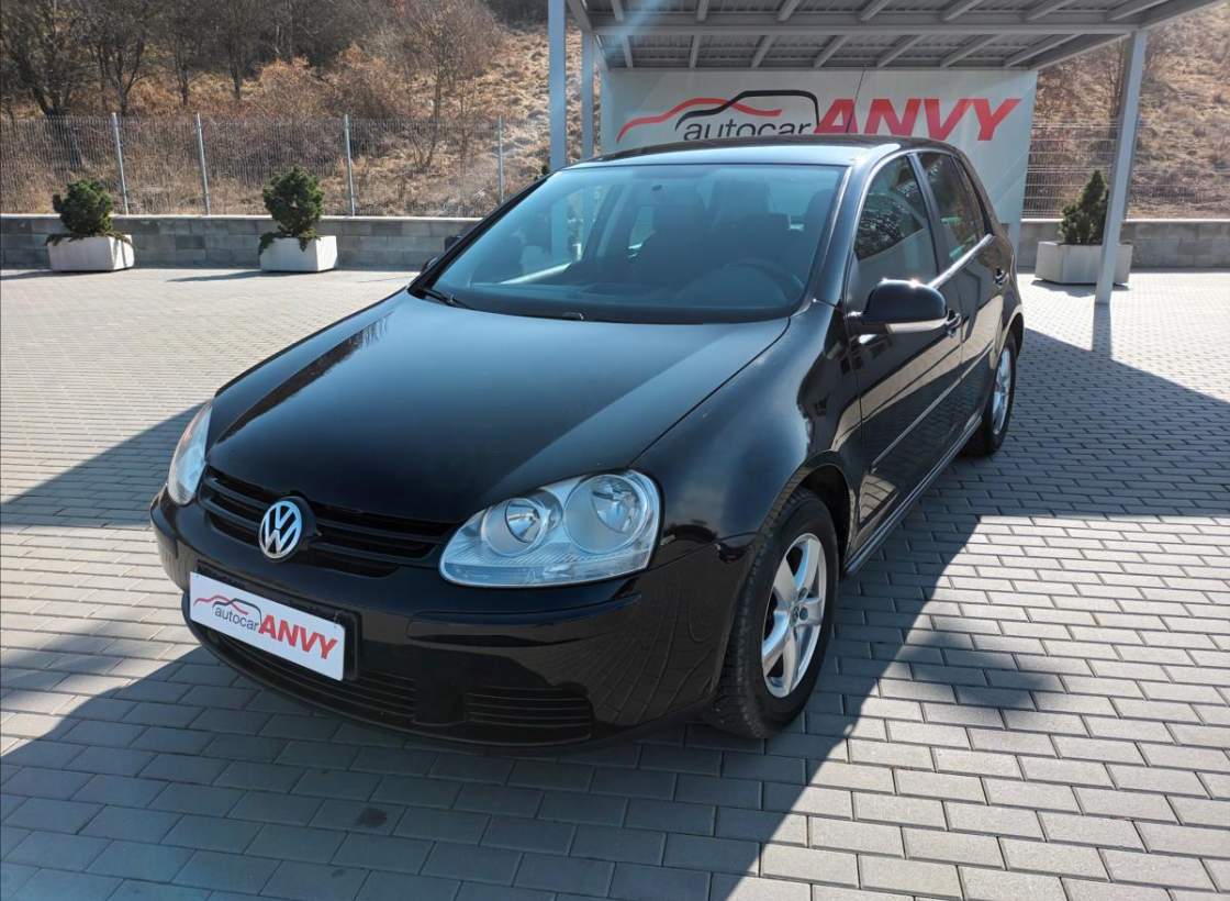 Volkswagen - Golf