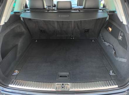 Volkswagen - Touareg