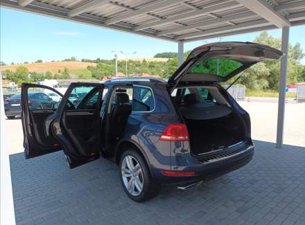 Volkswagen - Touareg