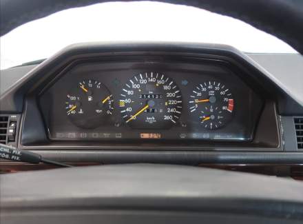 Mercedes-Benz - E-class