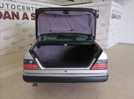 Mercedes-Benz - E-class