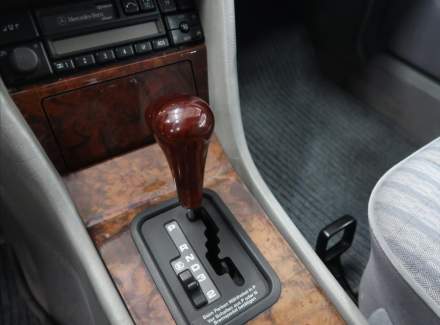 Mercedes-Benz - E-class