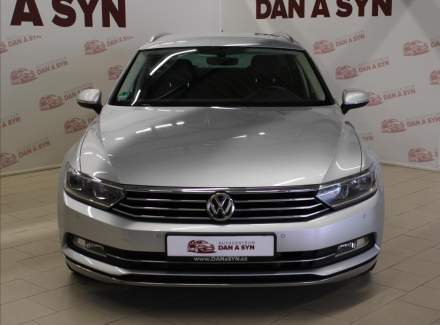 Volkswagen - Passat