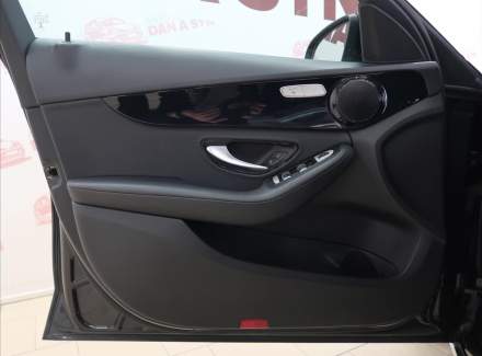 Mercedes-Benz - C-class