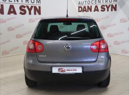 Volkswagen - Golf