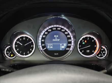 Mercedes-Benz - E-class